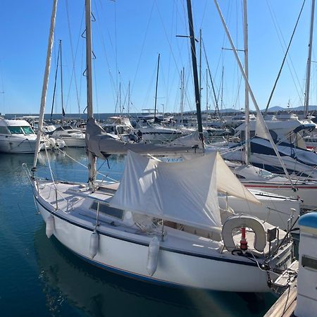 Yacht Studio Galarne Saint-Raphaël المظهر الخارجي الصورة