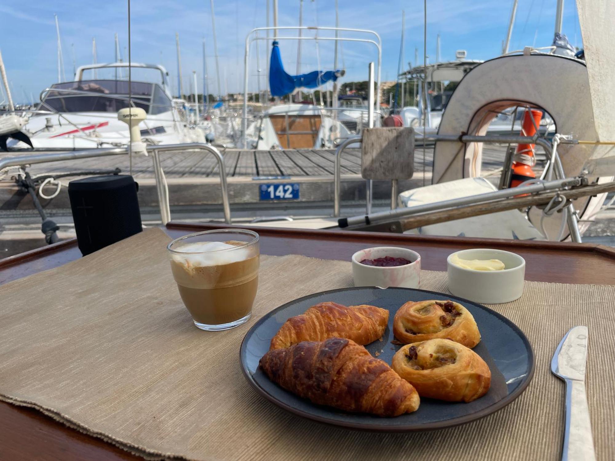 Yacht Studio Galarne Saint-Raphaël المظهر الخارجي الصورة