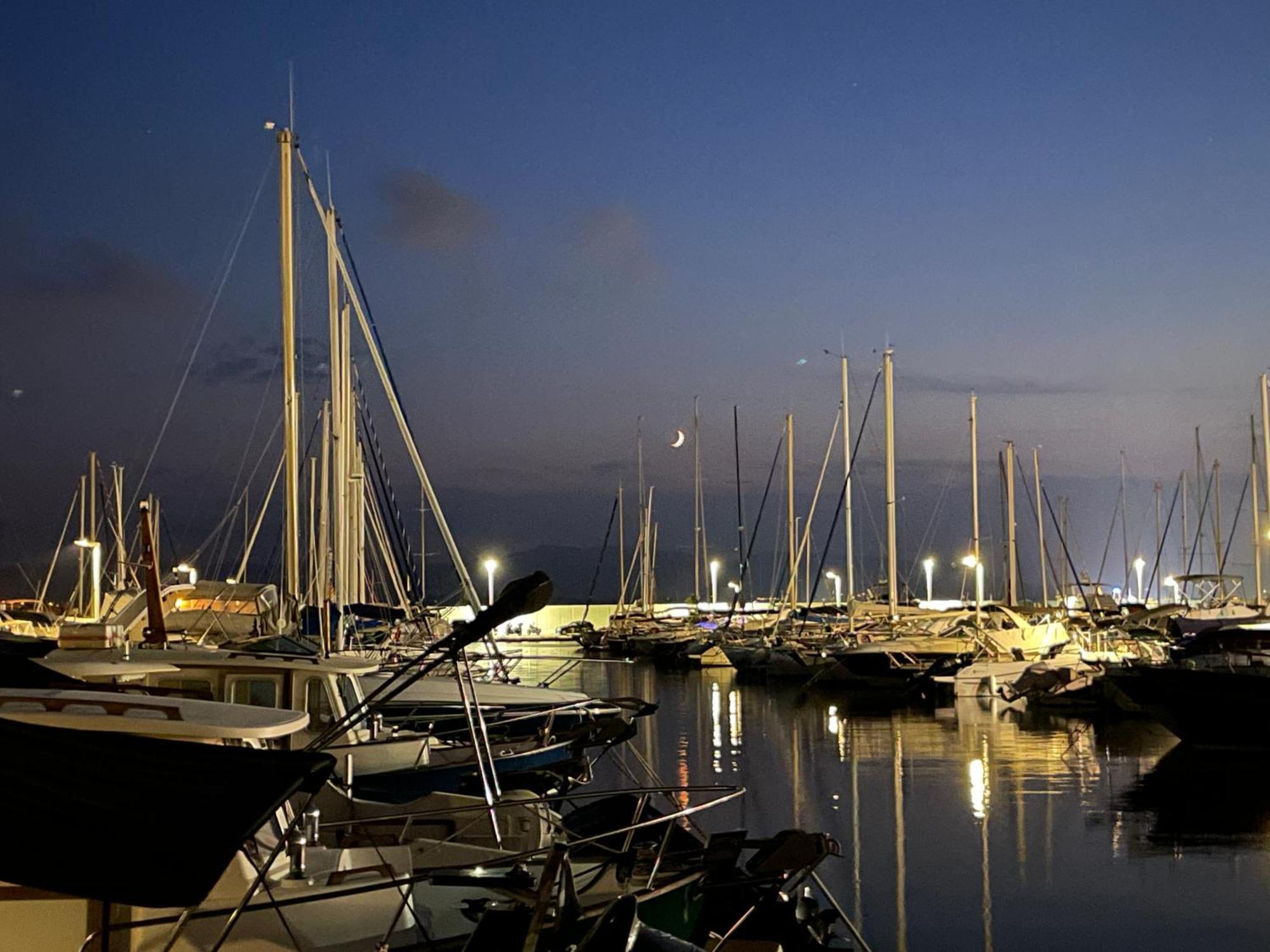 Yacht Studio Galarne Saint-Raphaël المظهر الخارجي الصورة