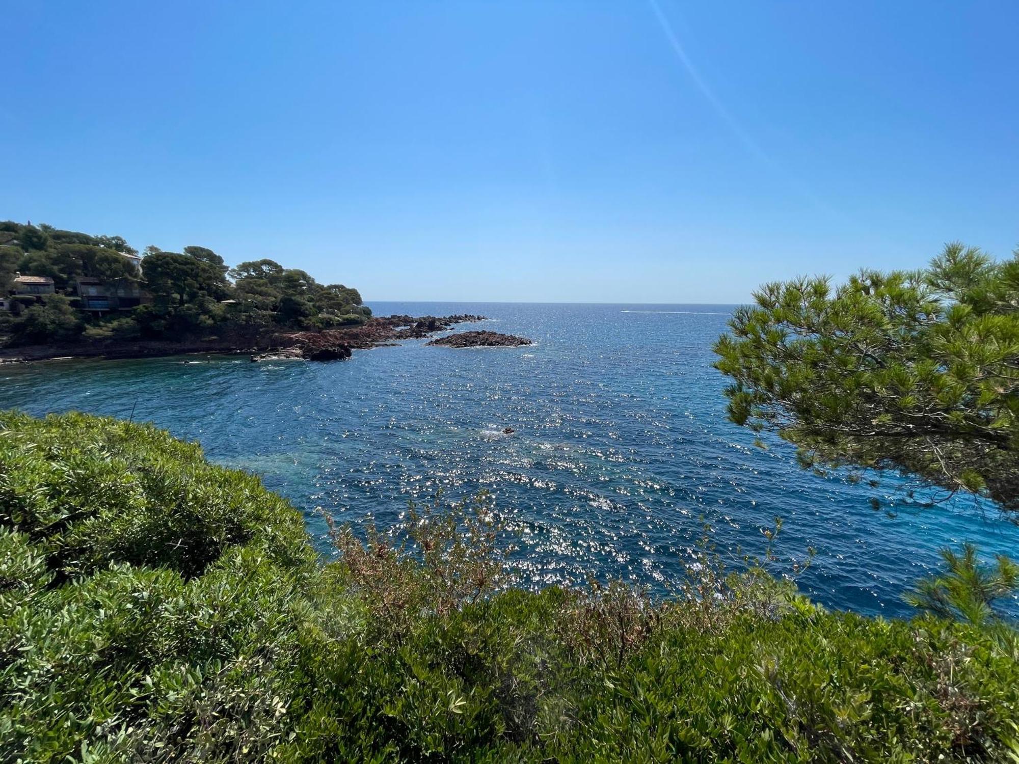 Yacht Studio Galarne Saint-Raphaël المظهر الخارجي الصورة